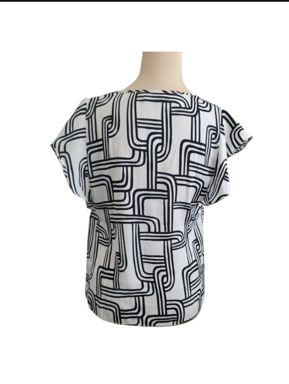 NWT Women's Nine West White/Black Short Sleeve V-Neck Blouse - XS - Picture 5 of 10